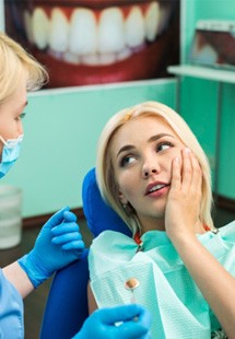 patient visiting dentist for emergency care